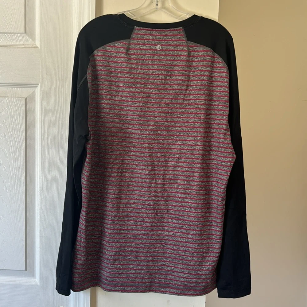 Lululemon Surge warm crew shirt - Picture 7 of 8